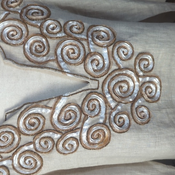 Oatmeal/Pink Neutral Cool Linen Long Tunic Quiet Luxury 3D Swirl Embroidery Sz L - Picture 2 of 10
